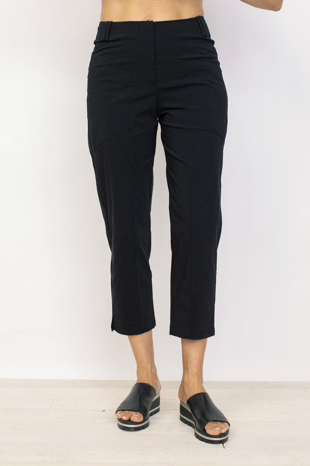 Power Stretch Slim Crop Pant