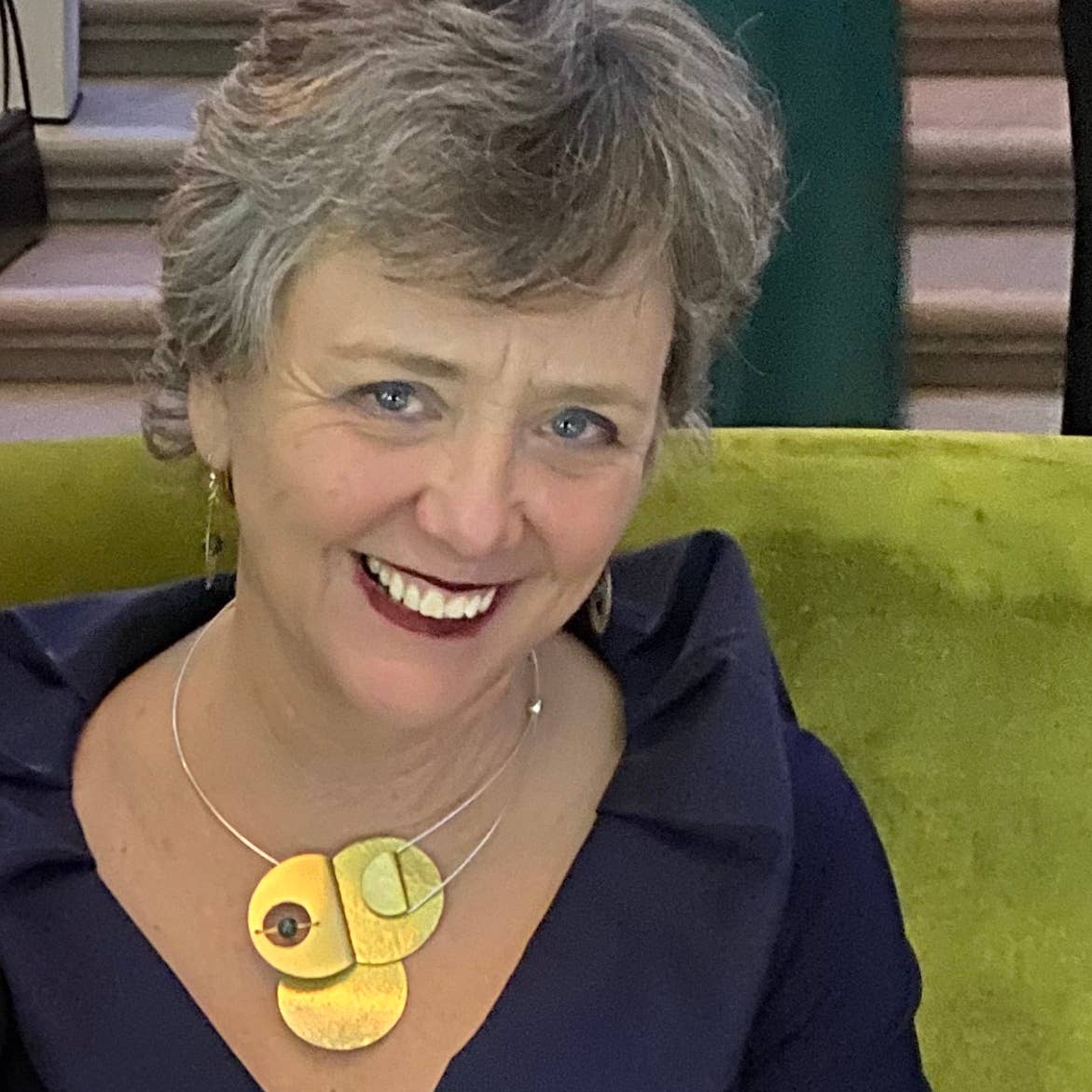 AXIS FOLD Medium Focal Statement Necklace with Front Closure