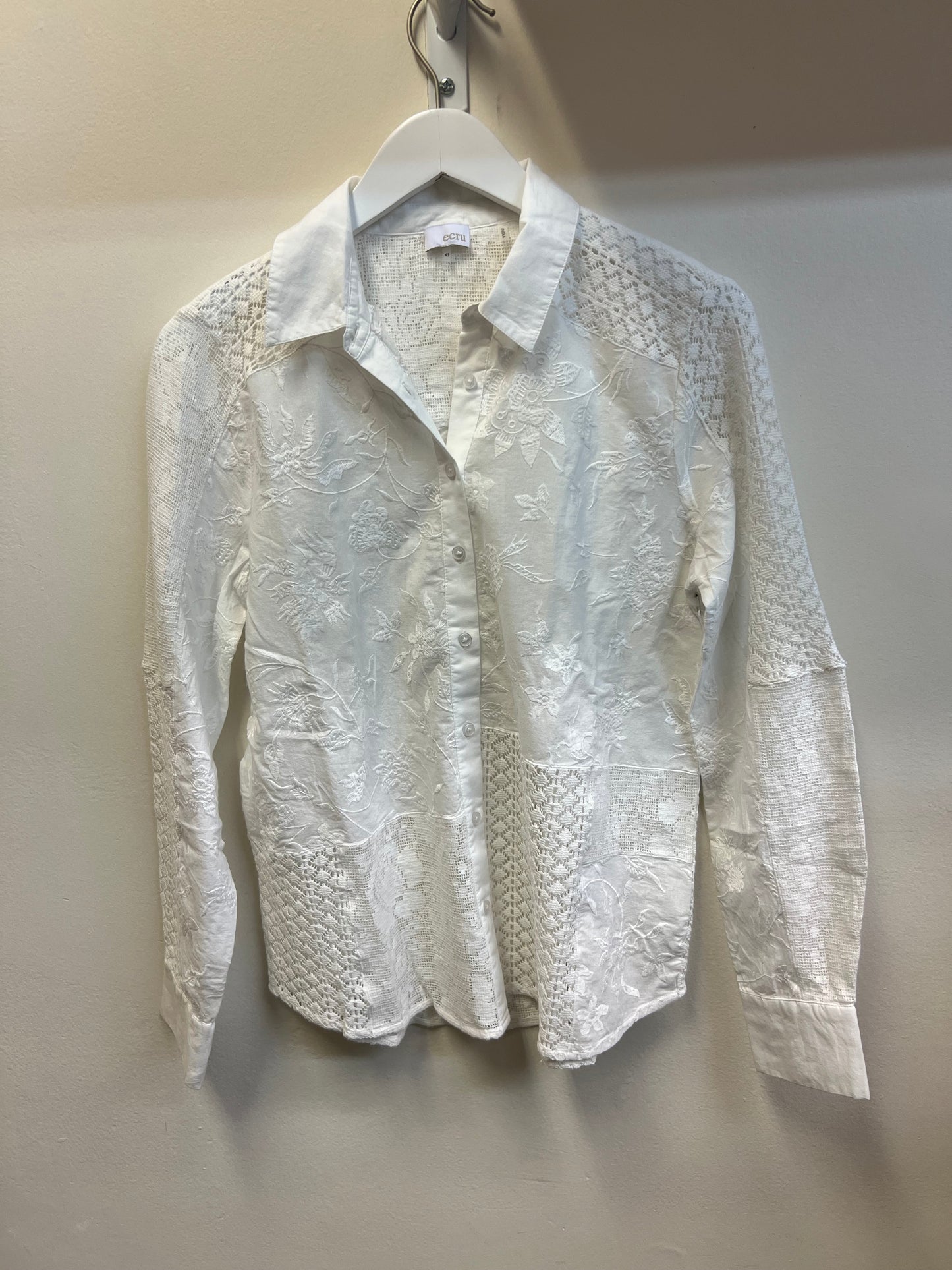 Streep Patchwork Embroidery Blouse