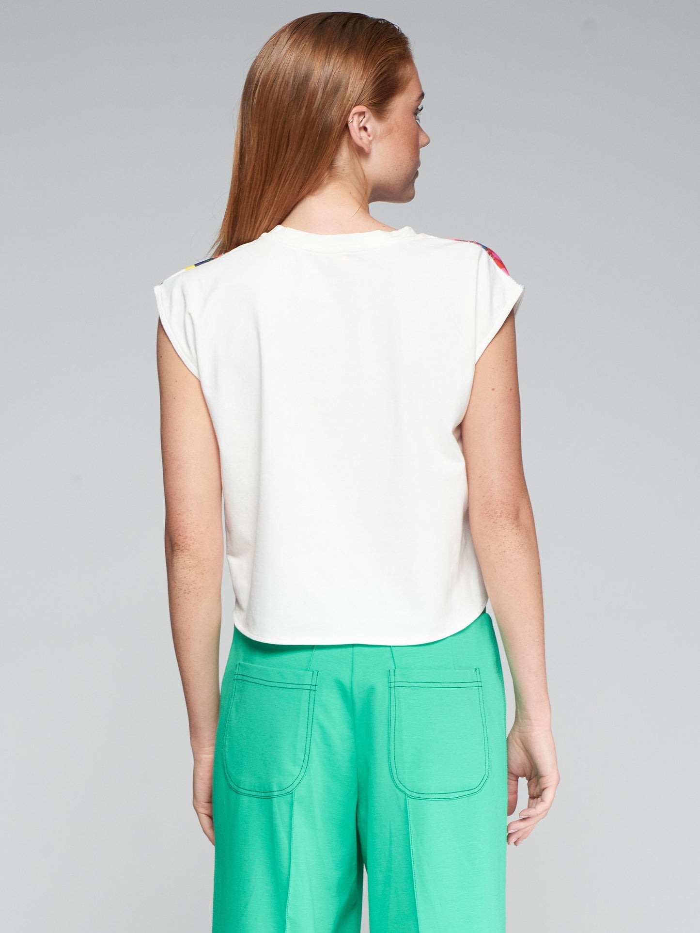 T-SHIRT ALIZA CUADROS FLORES