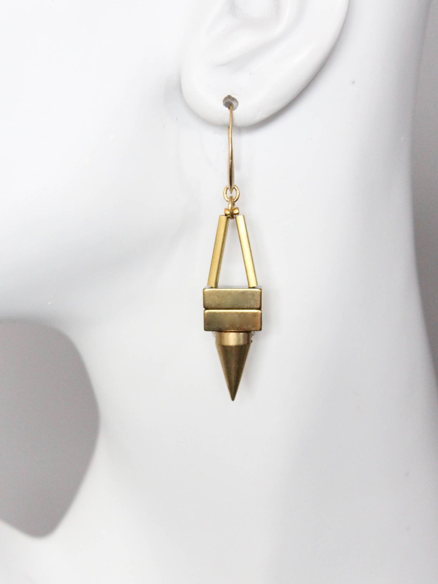 ODLE09 Geometric hematite and brass spike earrings