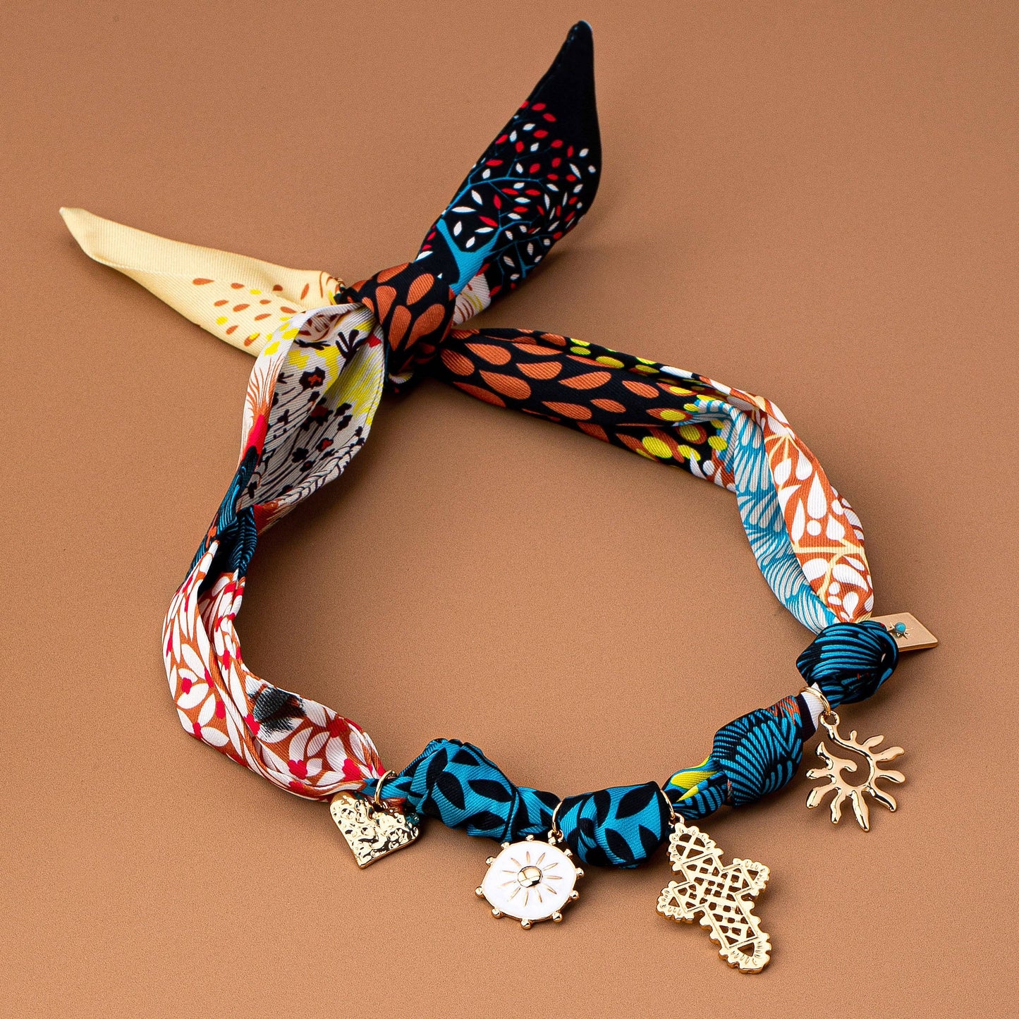HANDMADE ANIMAL DESIGN SCARF NECKLACE-CROSS  HEART| 80N92491
