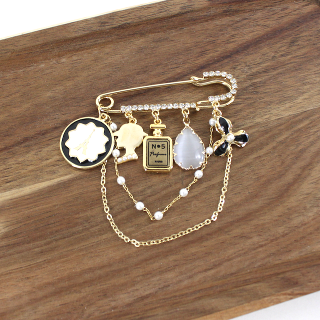 B25083 Eiffel Tower/Lady Head/Flower Multi Charms Brooch