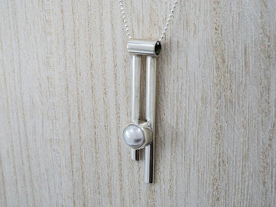 Modern Chimes Pendant with Pearl
