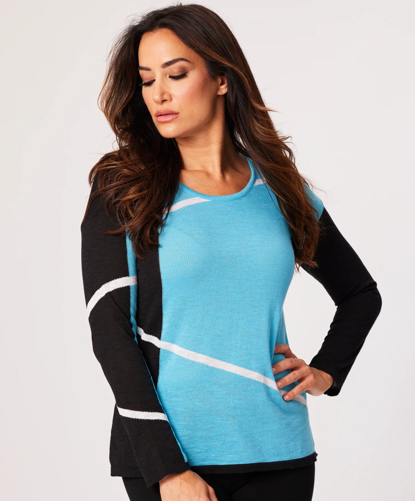 Abstract Scoop Top
