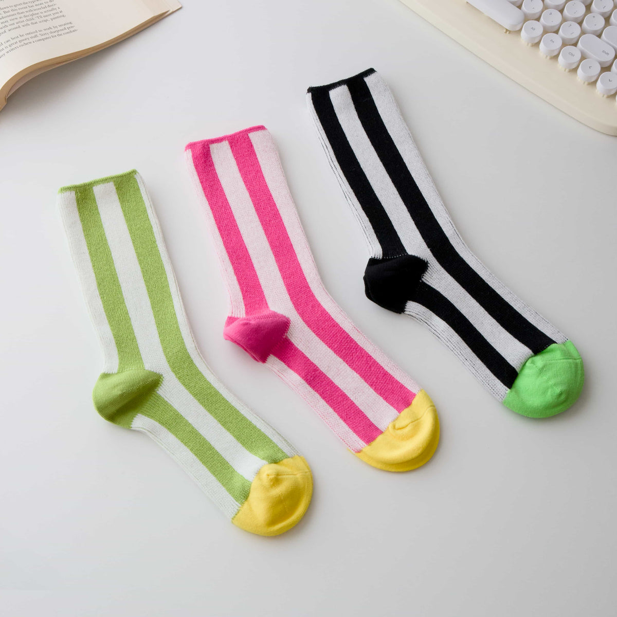 Women’s Cotton Striped Crew Socks – Contrast Toe
