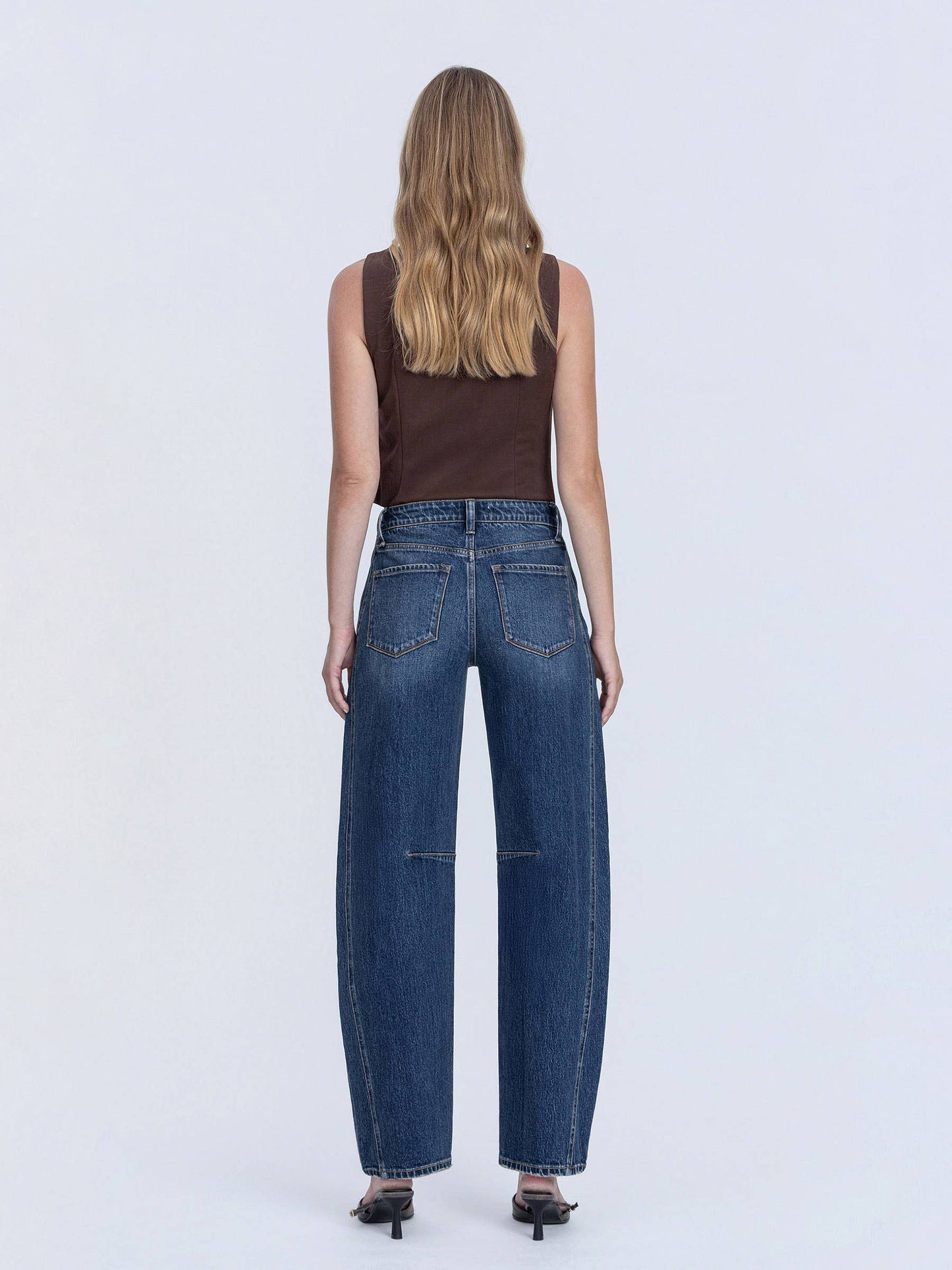 HIGH RISE DARK WASH BARREL JEANS T7200