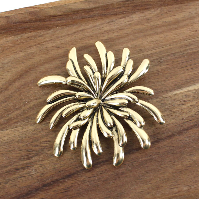 B25014 Fireworks Burst Brass Brooch