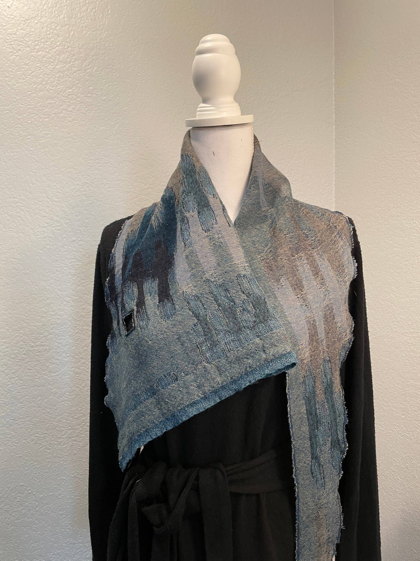 510/Pointed scarf~ Morocco Blue 