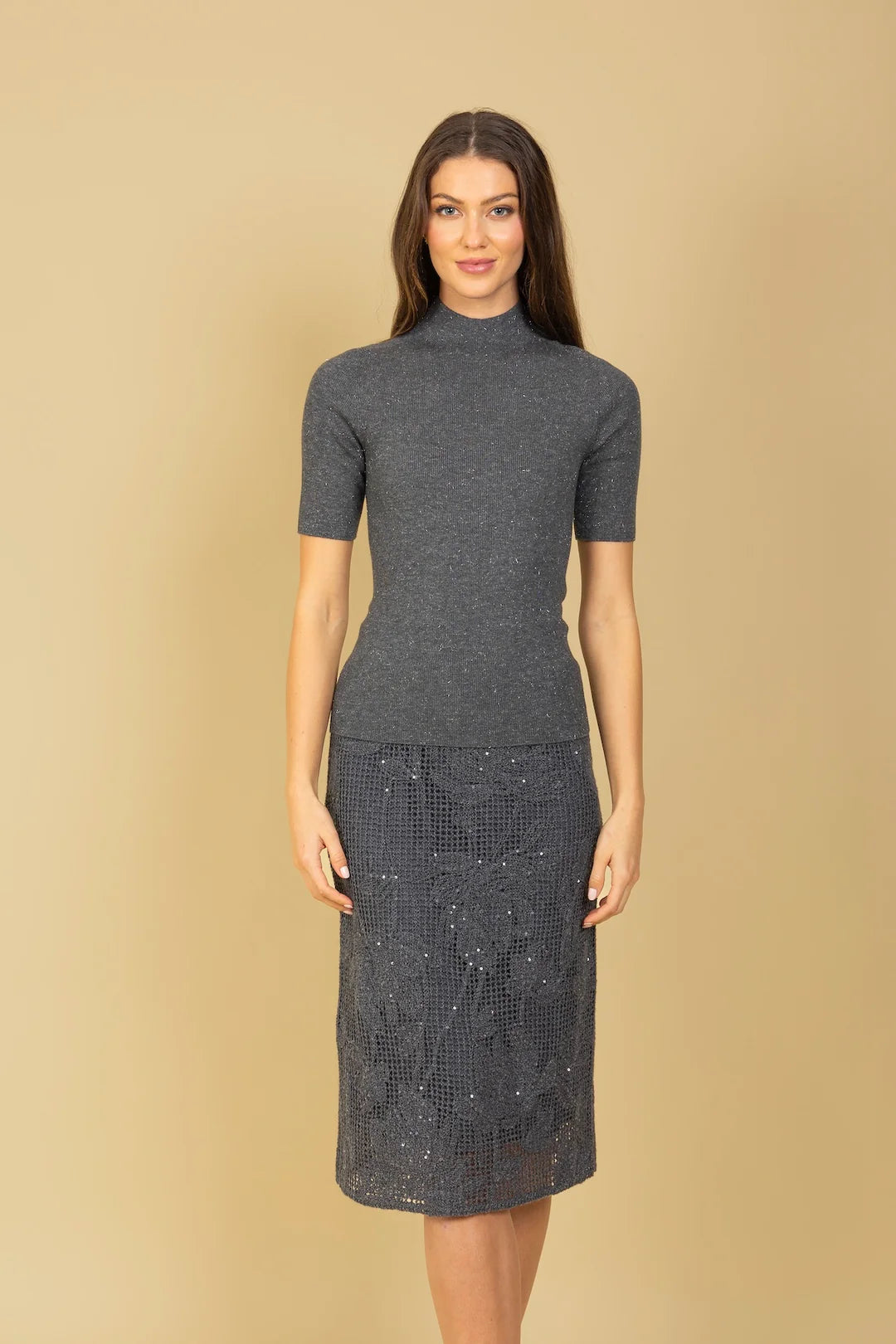 Merino Wool Cashmere Blended Seamless Mock Neck Sweater with Short Sleeves