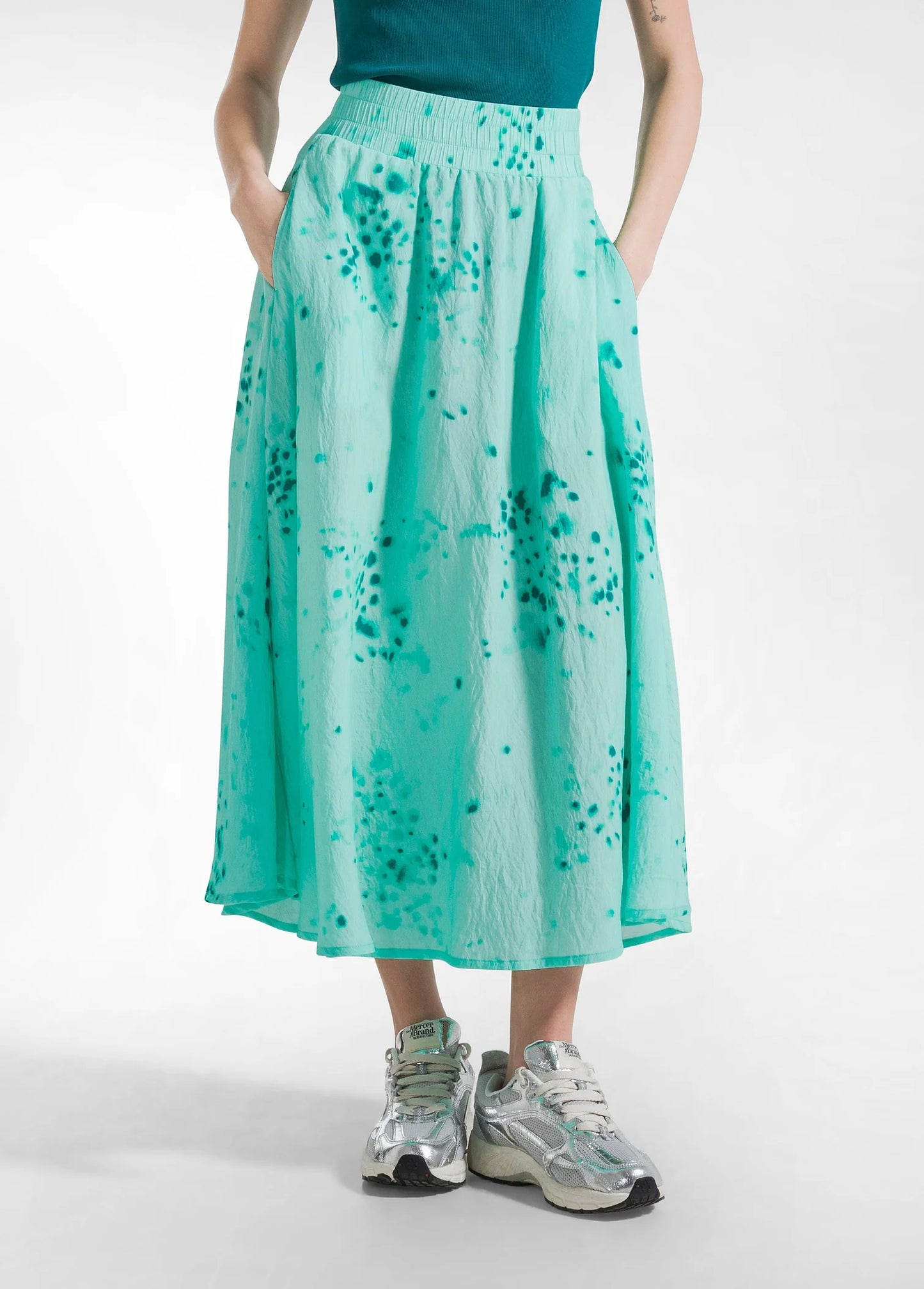 DEHA GREEN VISCOSE SKIRT WITH A WRINKLED EFFECT