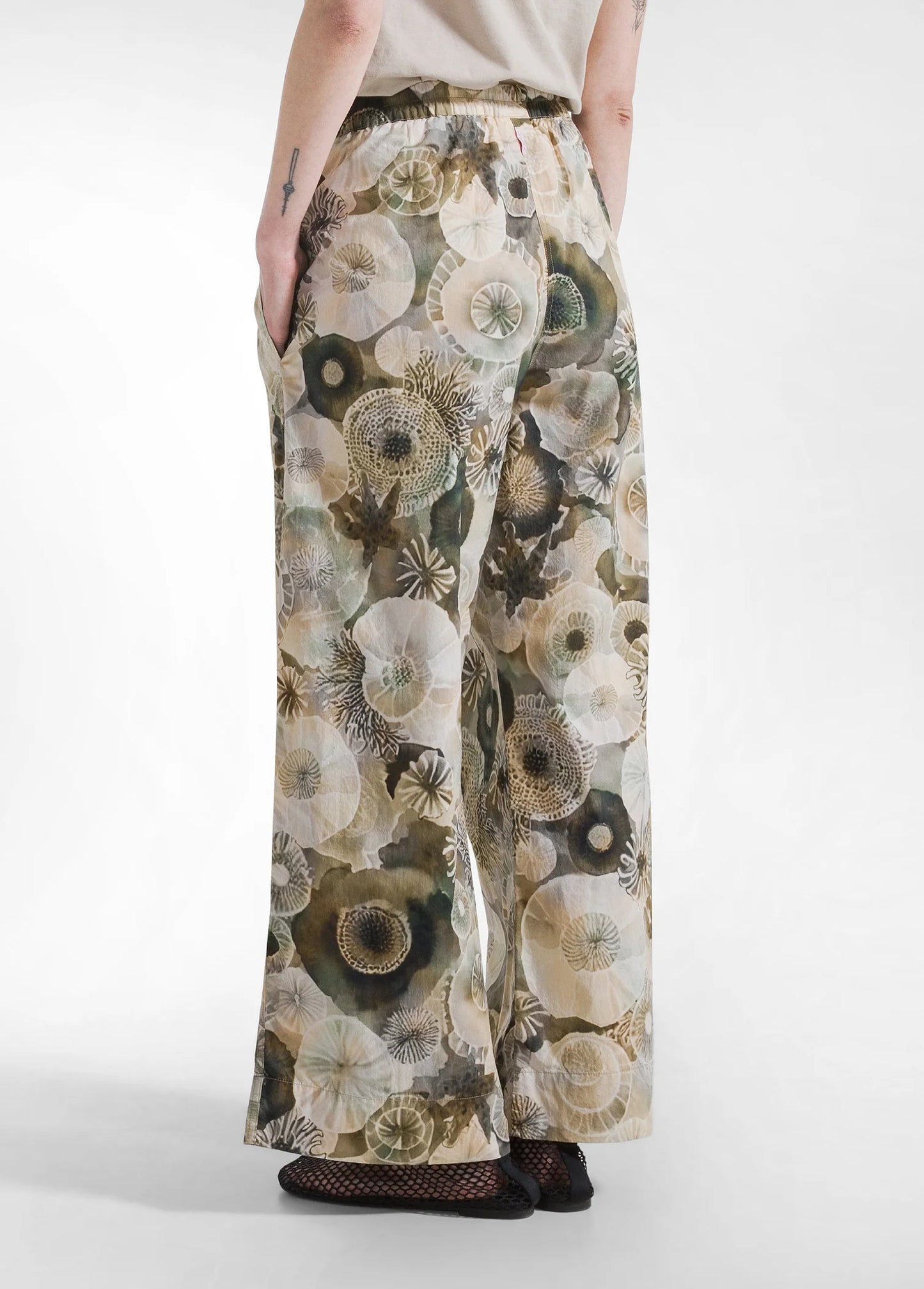 DEHA RELAXED POPLIN TROUSERS WITH ALL-OVER PARACHUTE EFFECT - GREEN
