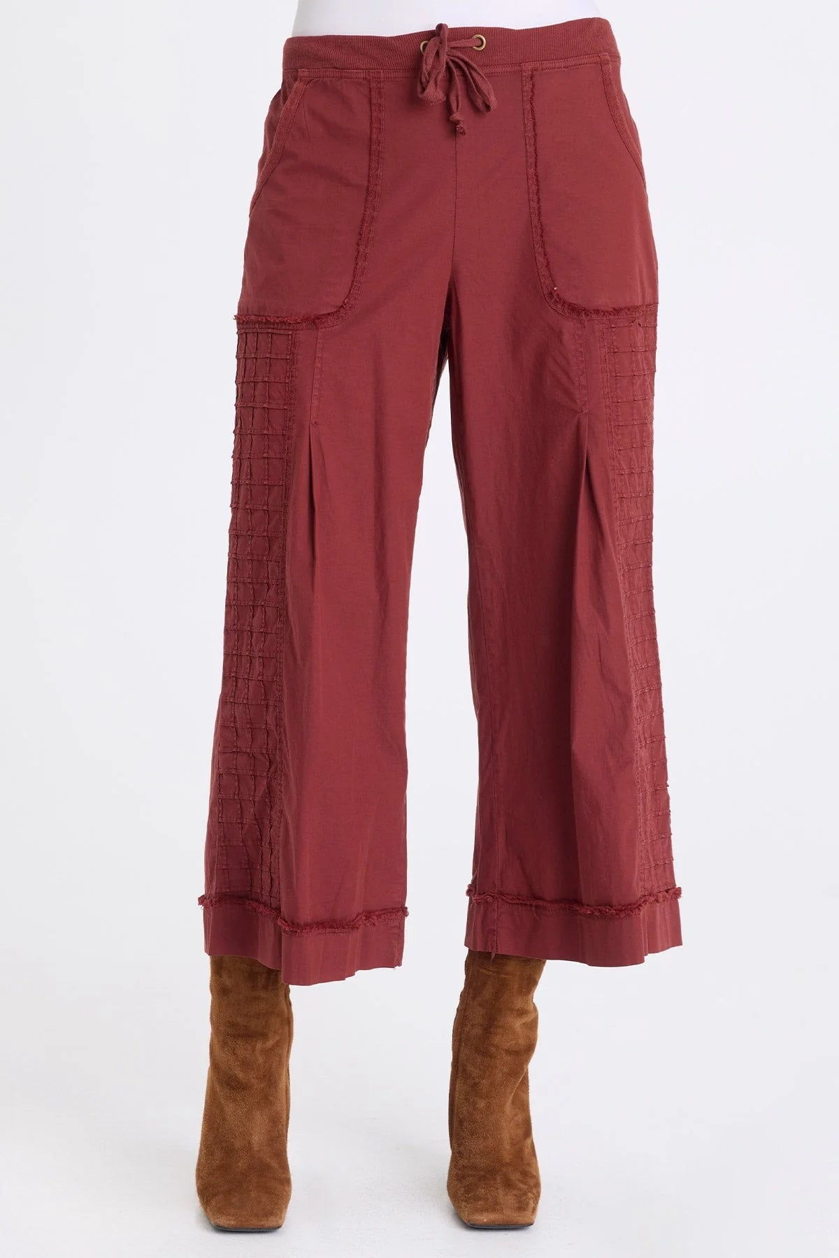 NICOLENE POPLIN GRID PINTUCK CROP PANT IN TWINBERRY