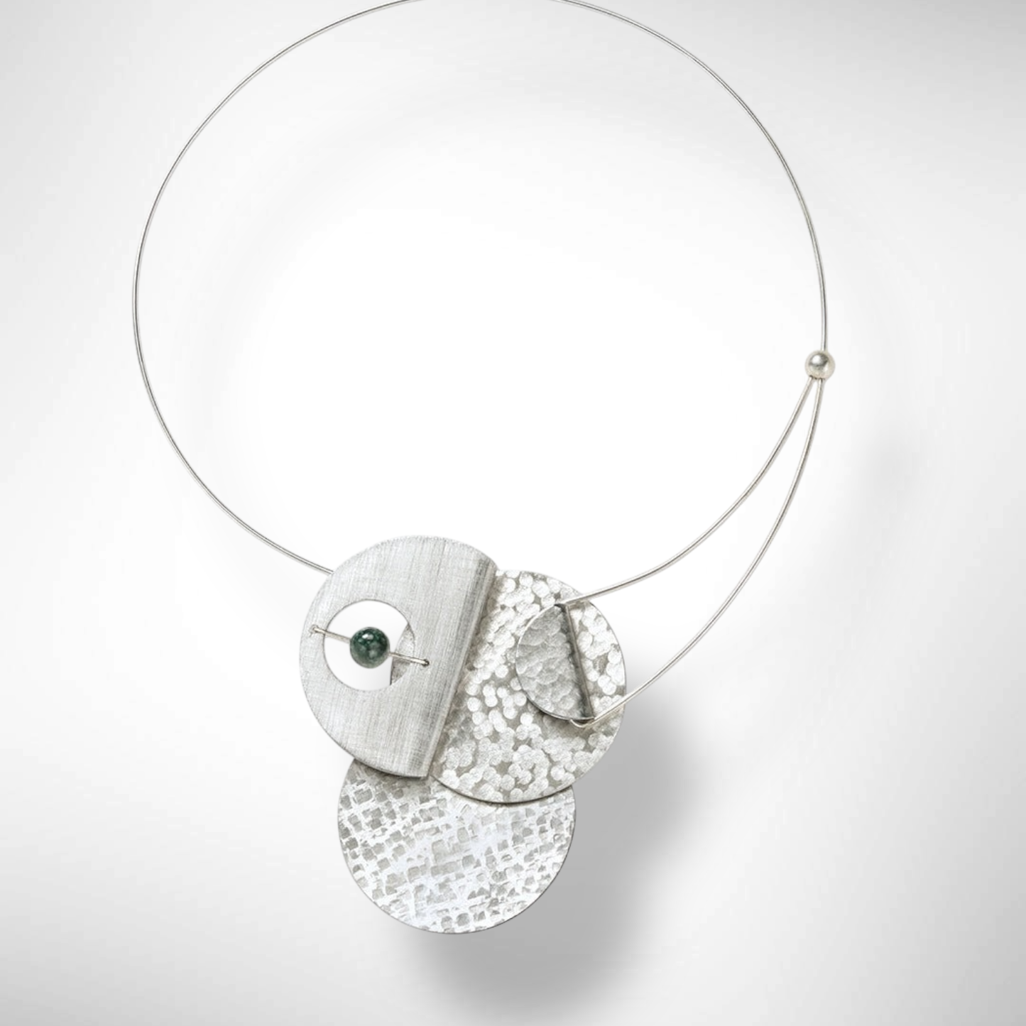 AXIS FOLD Medium Focal Statement Necklace with Front Closure