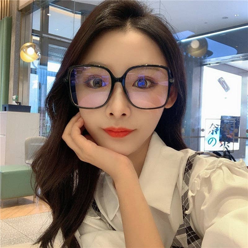 Fashion Oversized Square Frame Sunglasses For Women