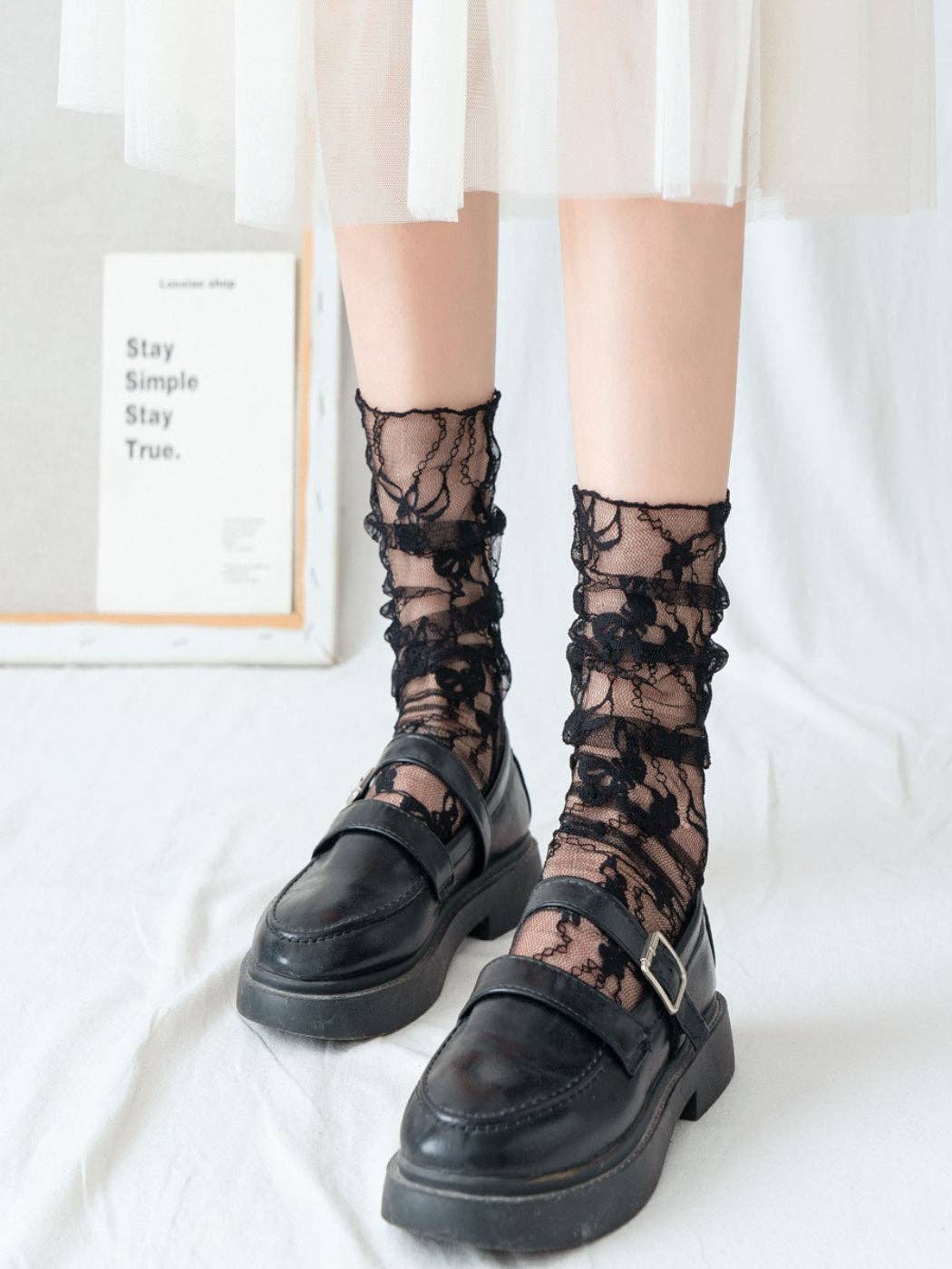 Rufia - Soft Lace Sheer Socks
