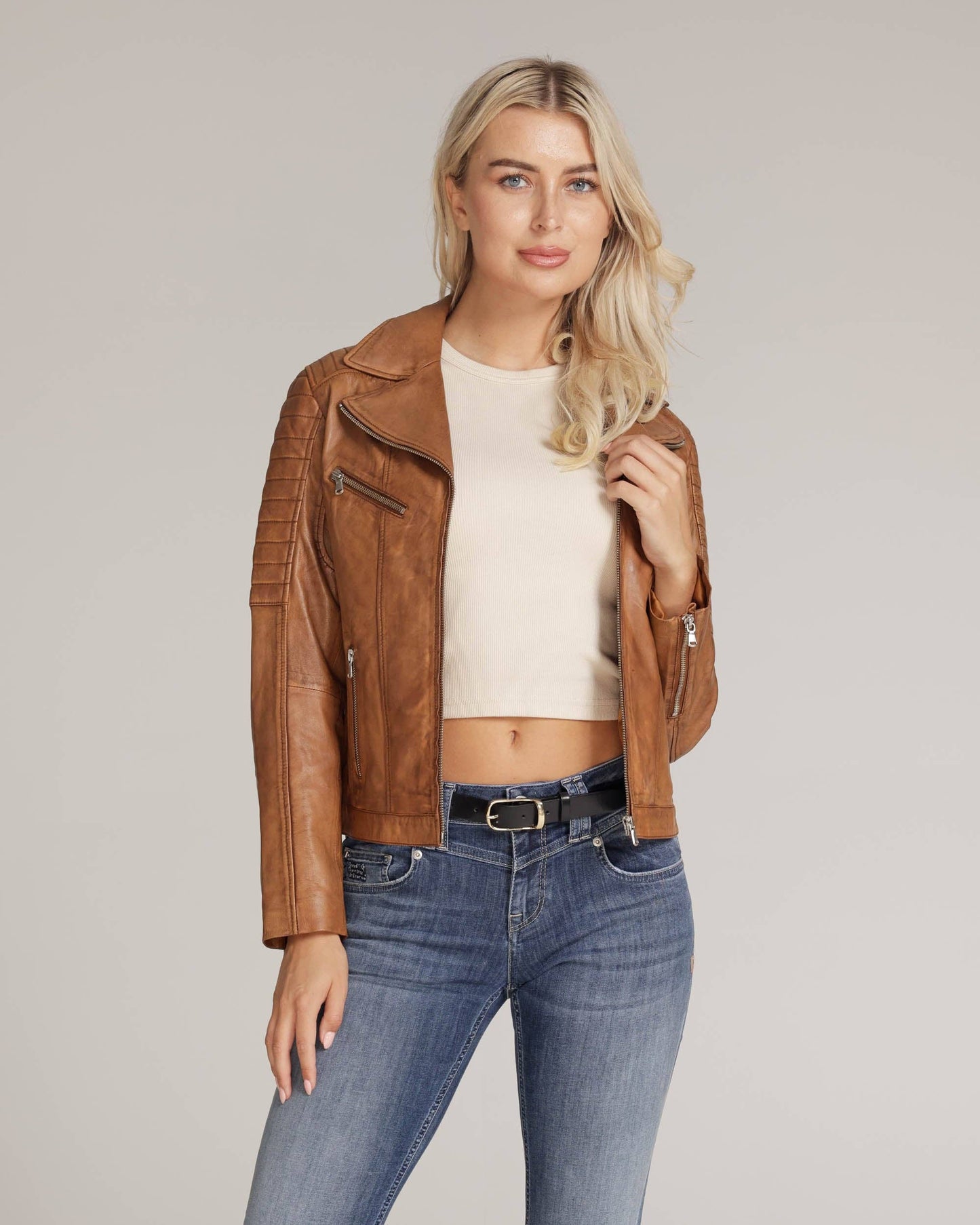 Lasse | Gold Buckle Skinny Classic Design Leather Belt Women