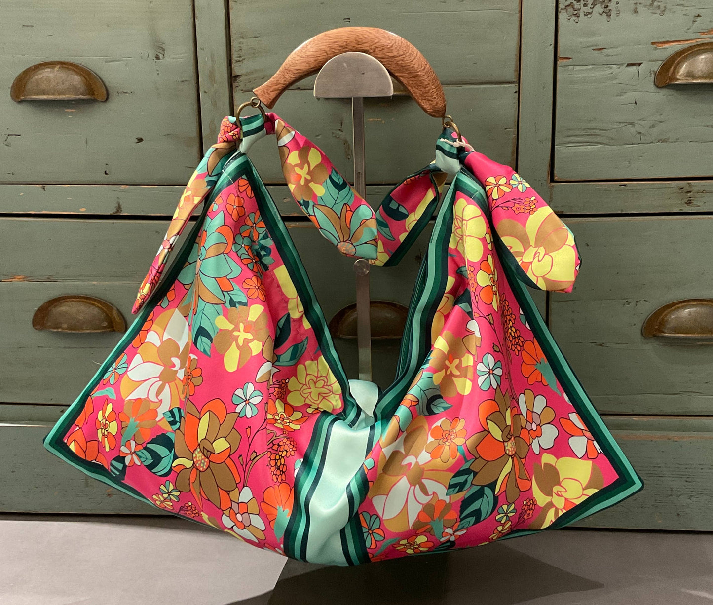 Small scarf bag 203822: Beige