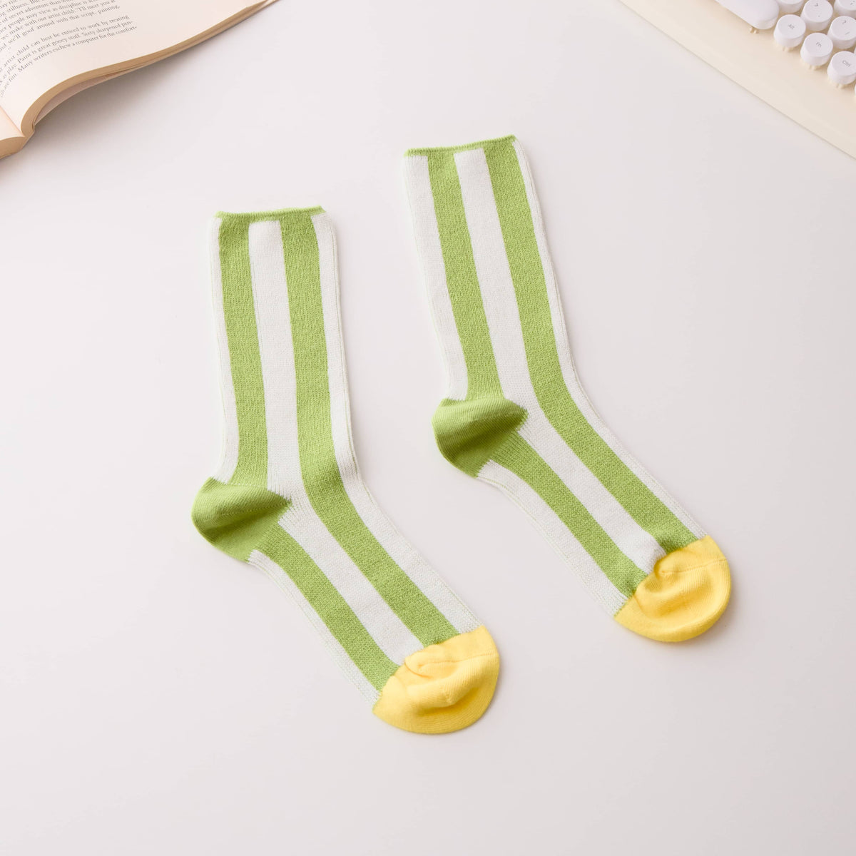 Women’s Cotton Striped Crew Socks – Contrast Toe