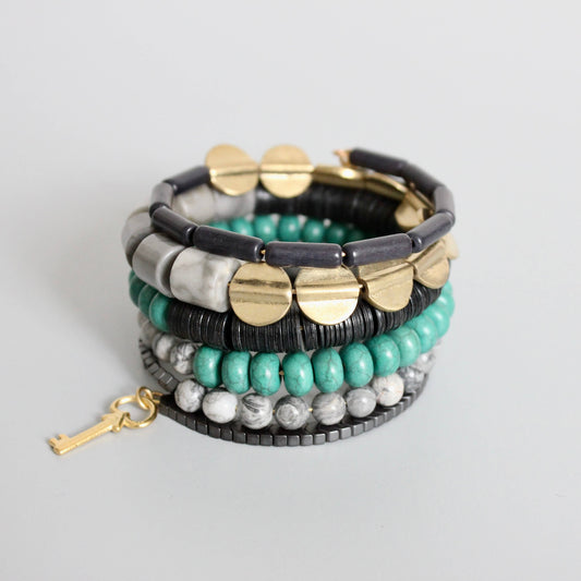 XINB01 Black and turquoise wrap bracelet