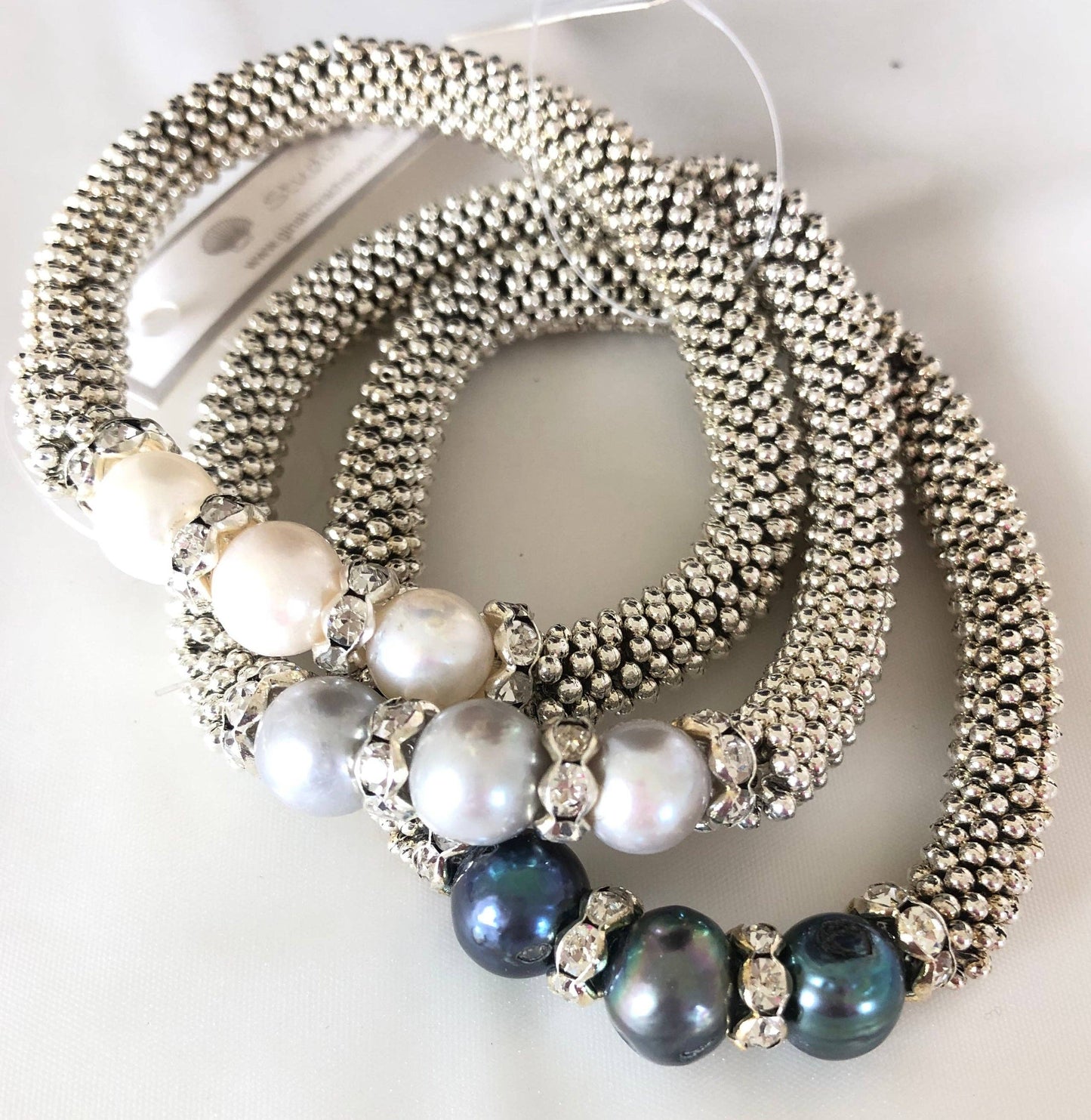 #97B 3 Pearl Stretch Bracelet